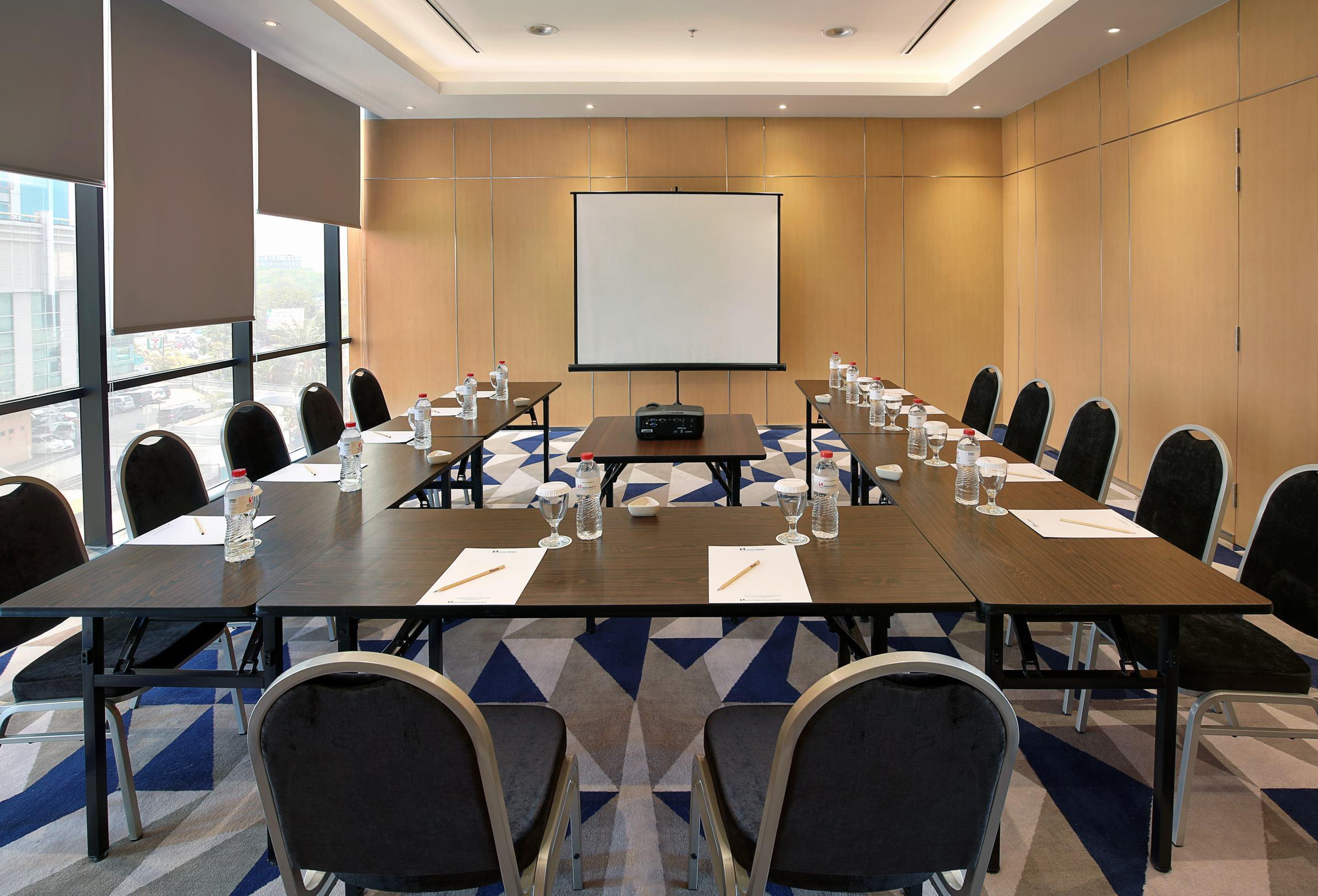ג'קרטה Swiss-Belinn Simatupang מראה חיצוני תמונה